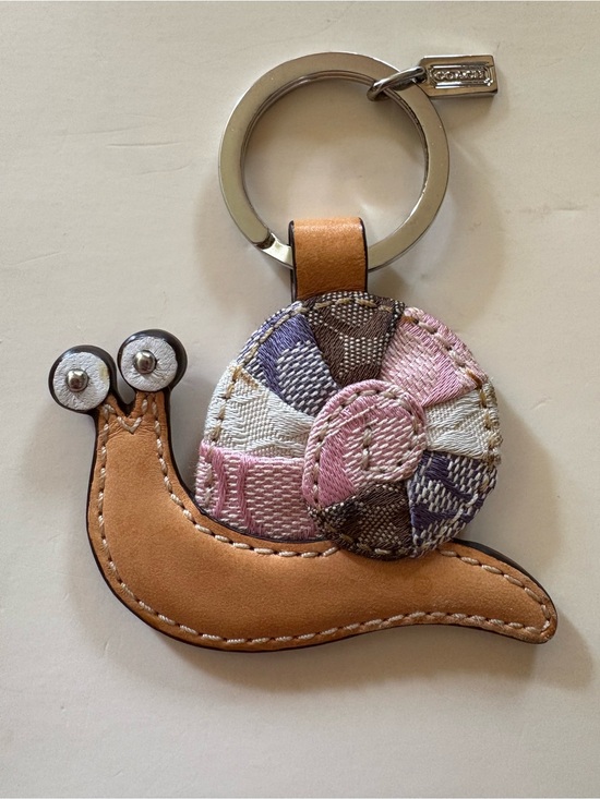 Accessories - RARE VINTAGE COACH LEATHER SNAIL PINK SIGNATURE PATCHWORK JACQUARD KEYCHAIN